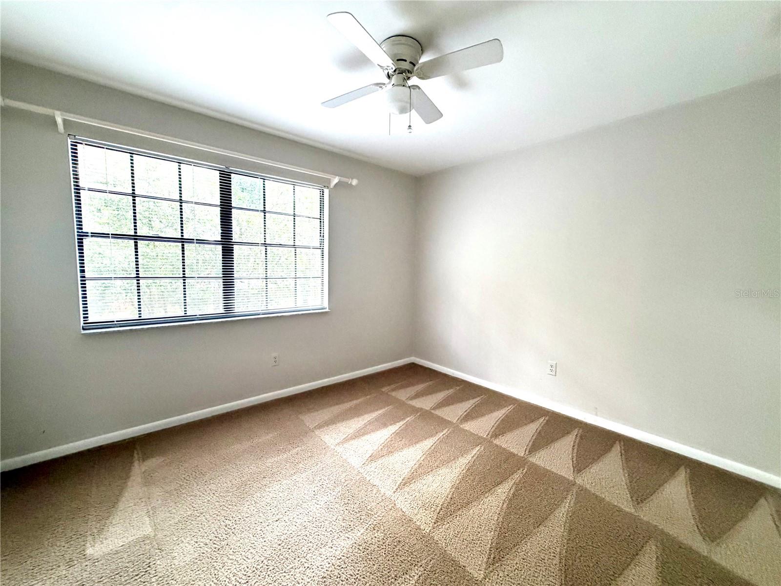 14904 Lake Forest Dr Property Photo 15