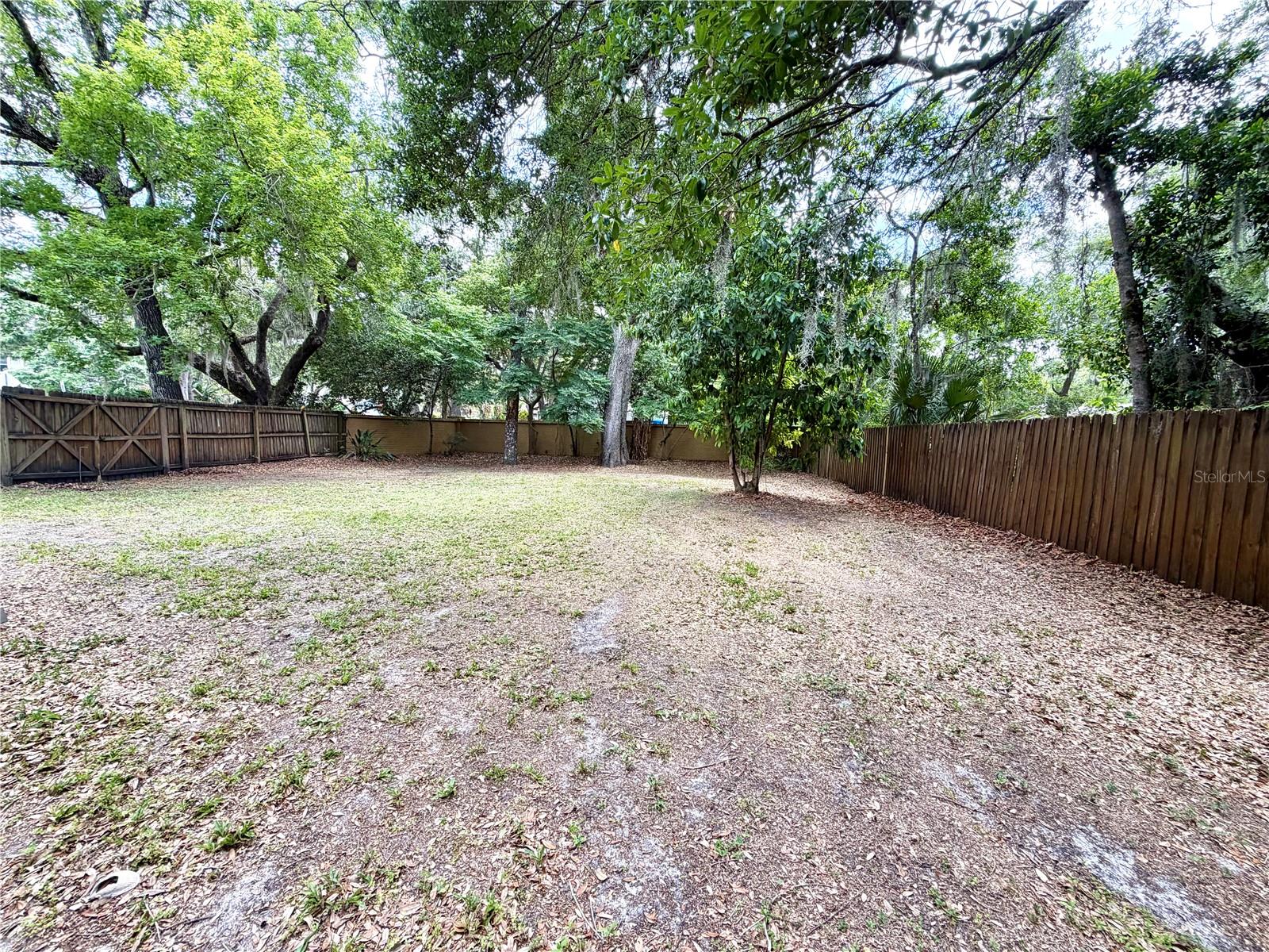 14904 Lake Forest Dr Property Photo 21