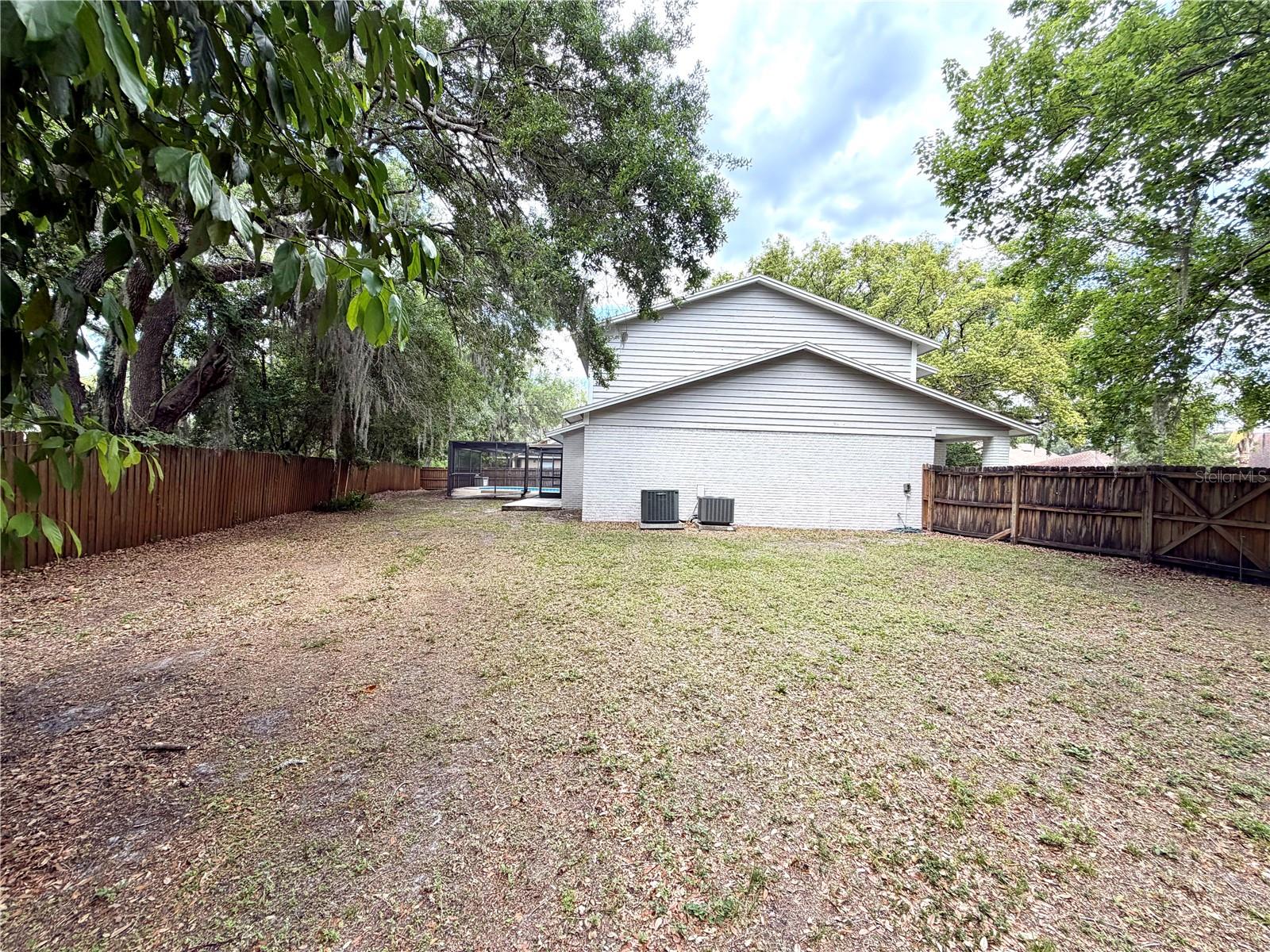 14904 Lake Forest Dr Property Photo 22