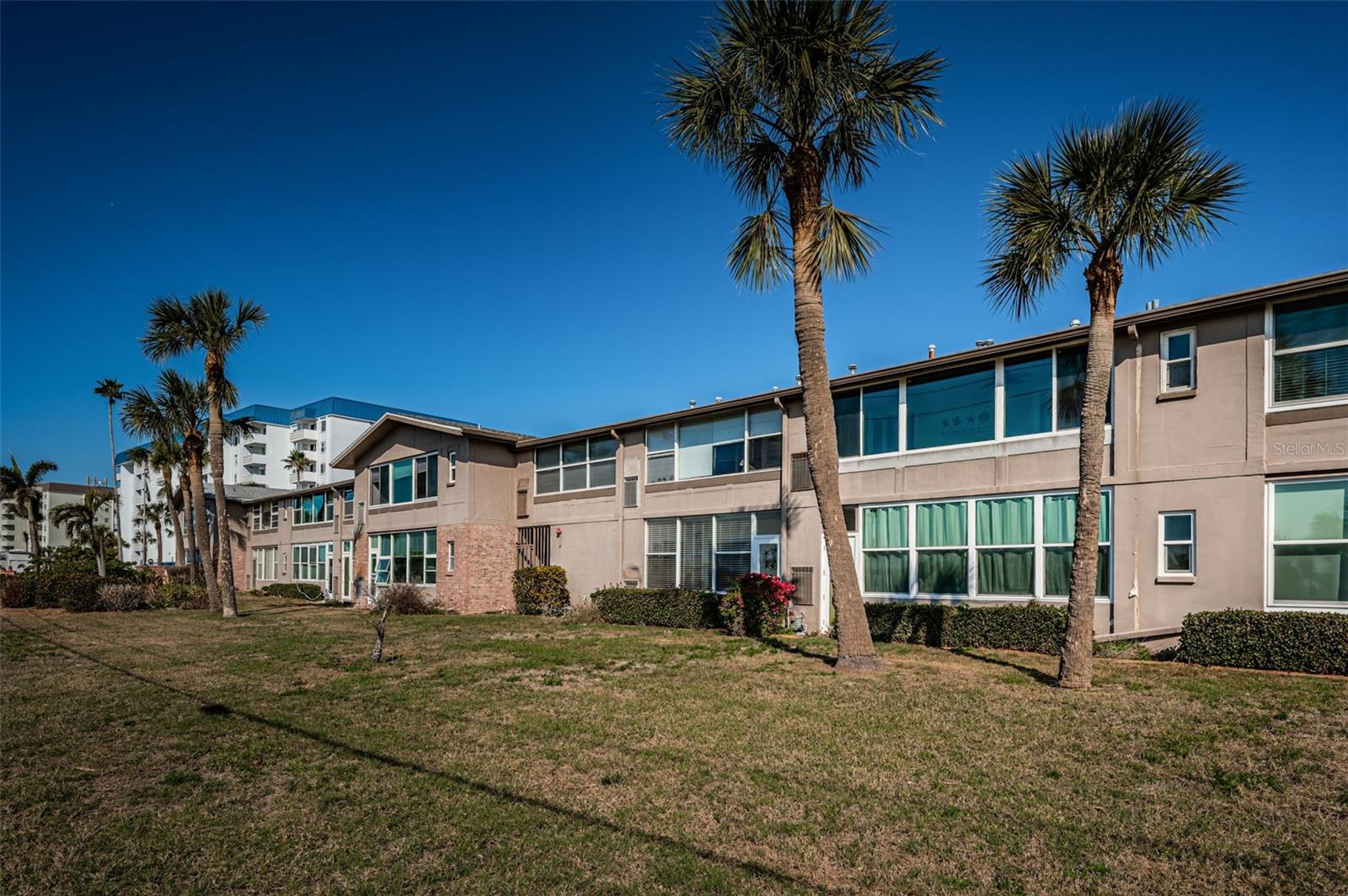 2 Causeway Blvd #208 Property Photo 5