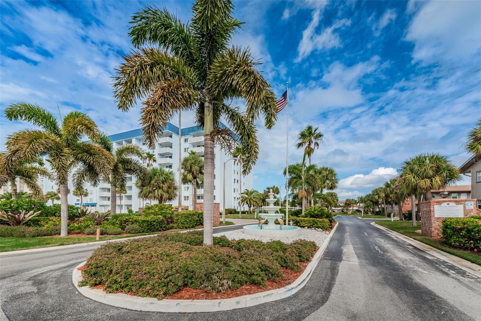 2 Causeway Blvd #208 Property Photo 8
