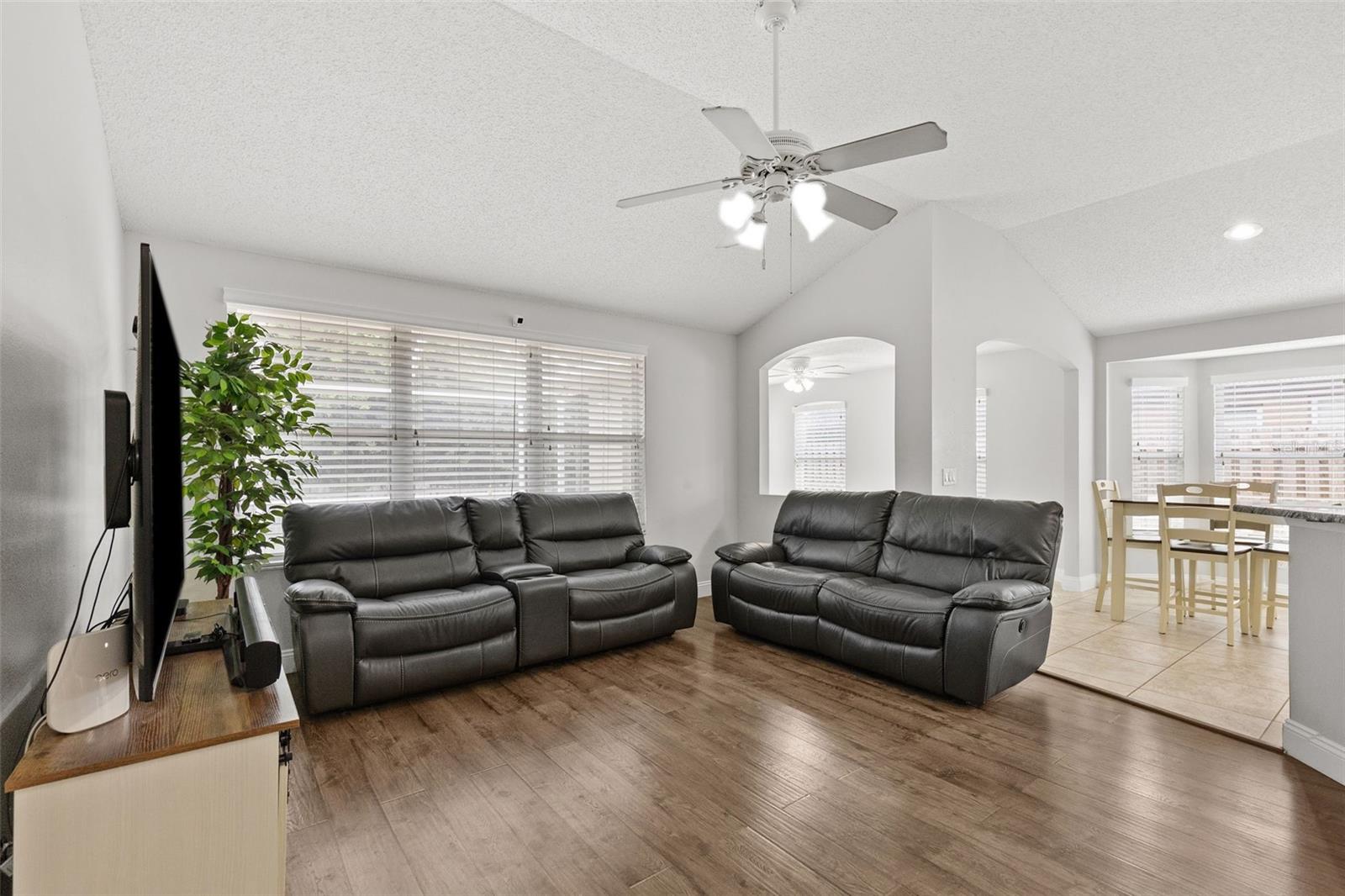 4508 New Dawn Ct Property Photo 3