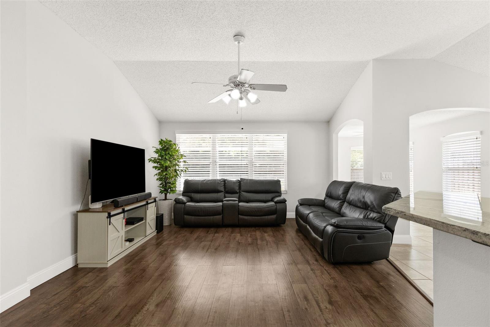 4508 New Dawn Ct Property Photo 7