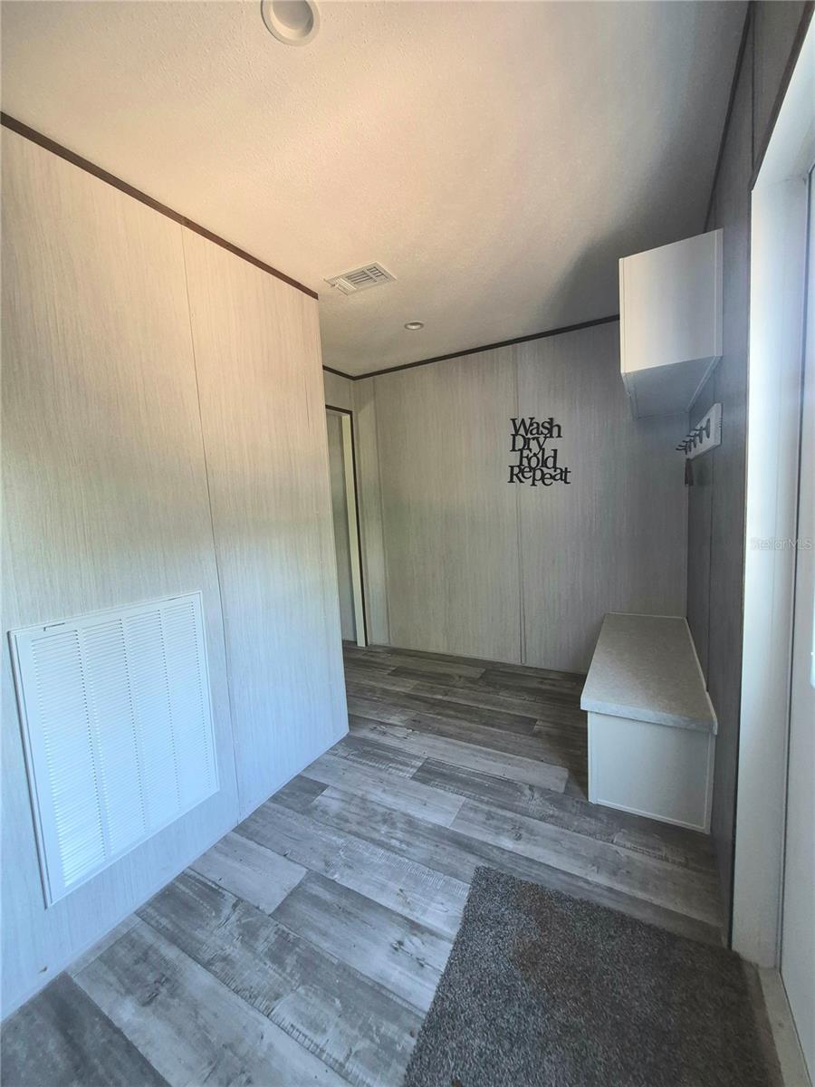 8128 Weeping Willow St Property Photo 14