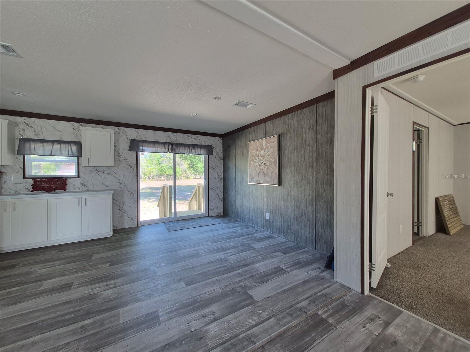 8128 Weeping Willow St Property Photo 25