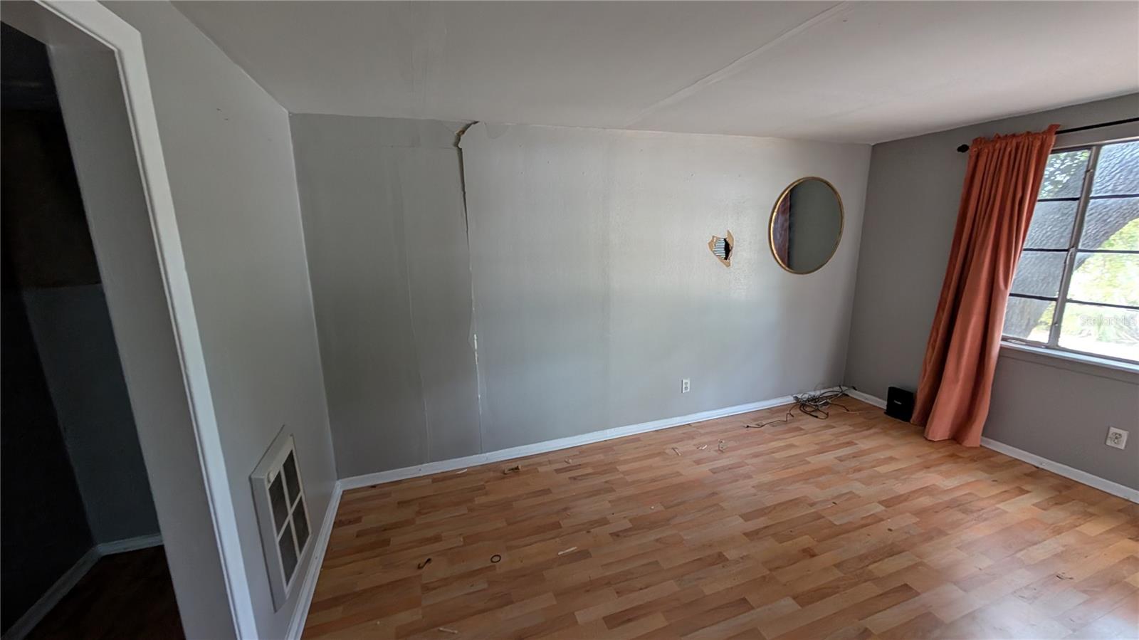 2801 W Cleveland St Property Photo 7