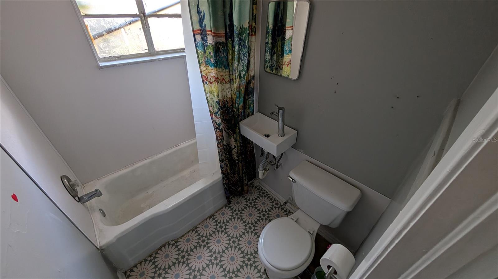 2801 W Cleveland St Property Photo 18