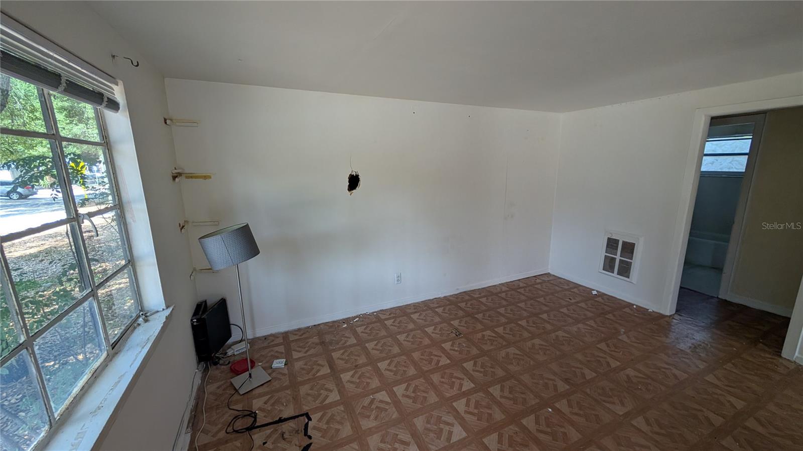 2801 W Cleveland St Property Photo 32