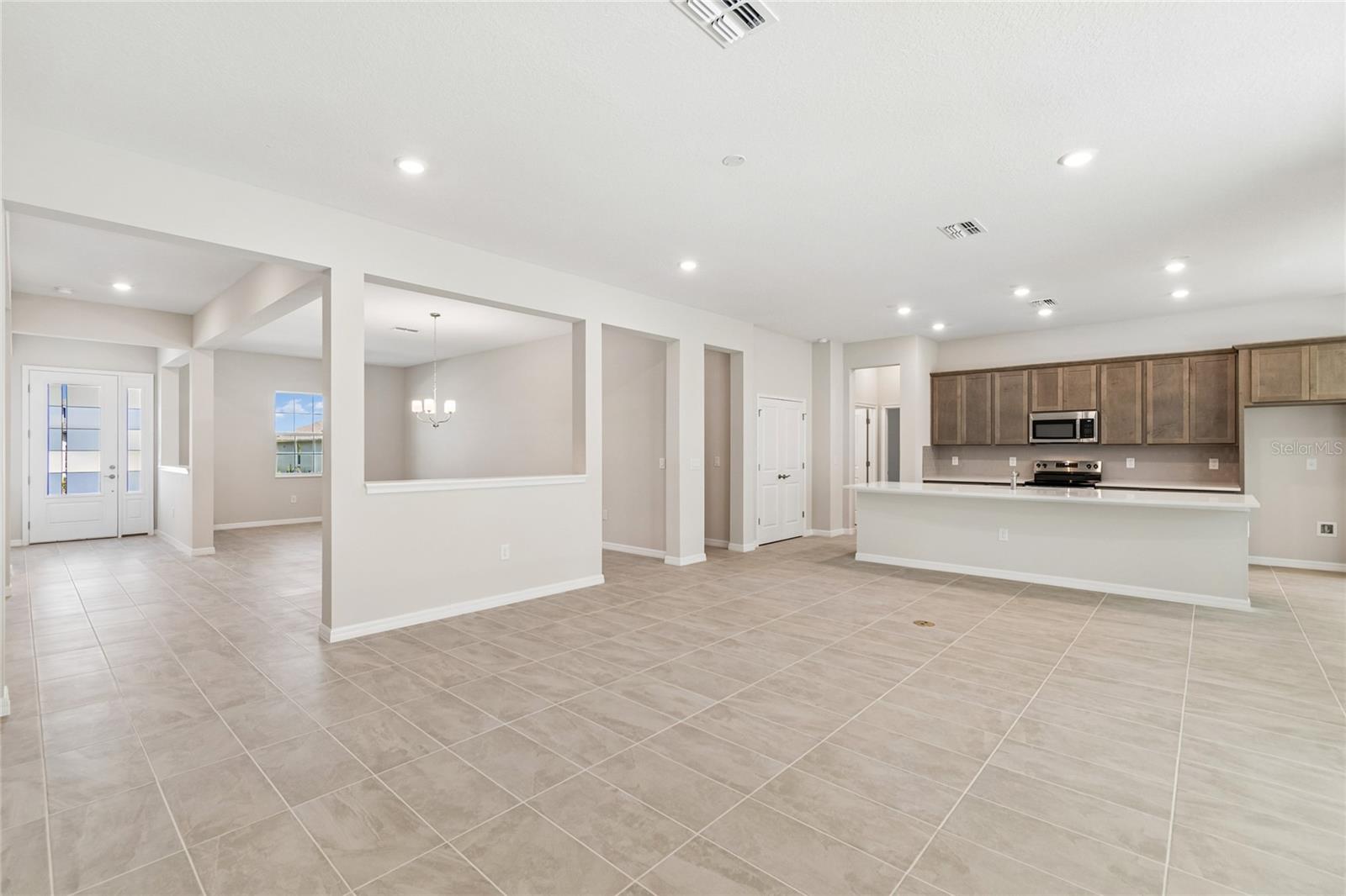 12610 Kelly Ann Loop Property Photo 9