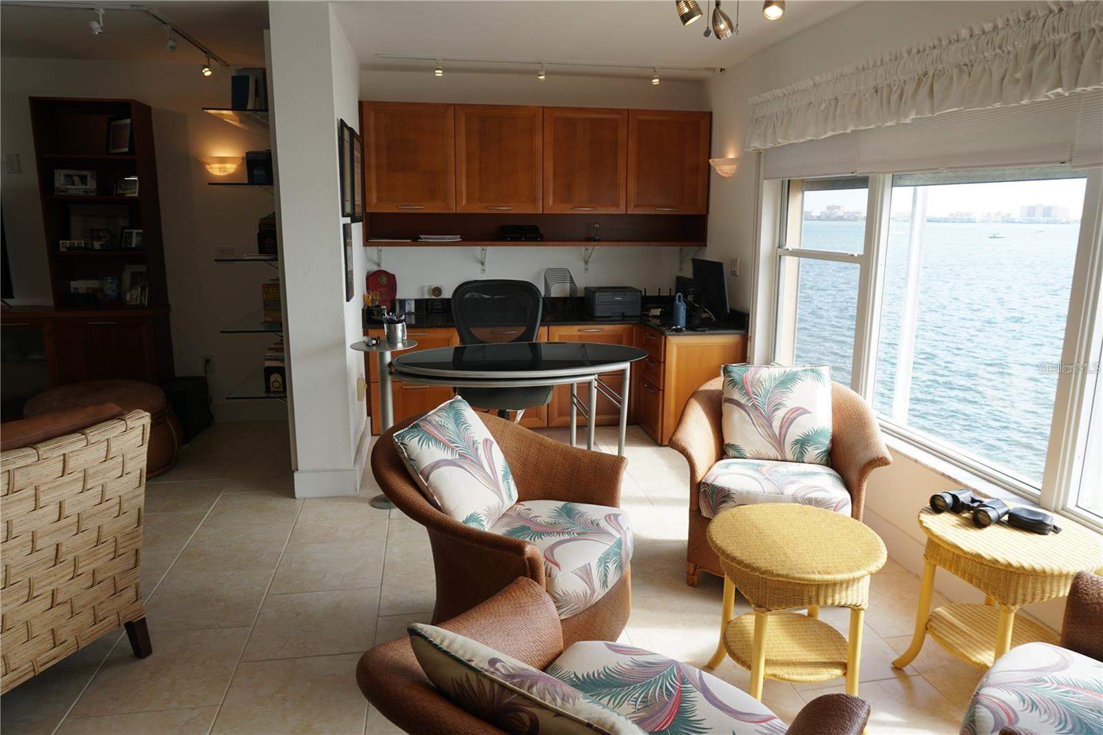5900 Shore Blvd S #402 Property Photo 5