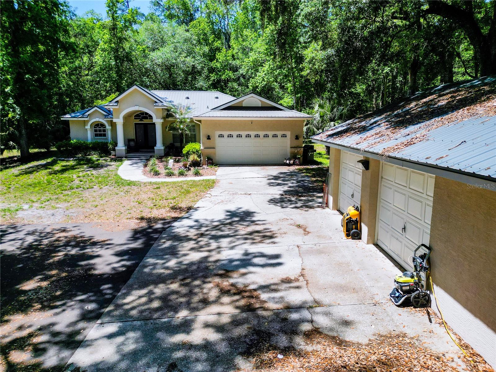 5215 Cedar Ln Property Photo 3