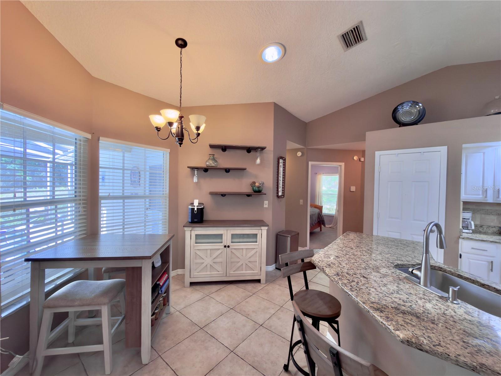 5215 Cedar Ln Property Photo 9