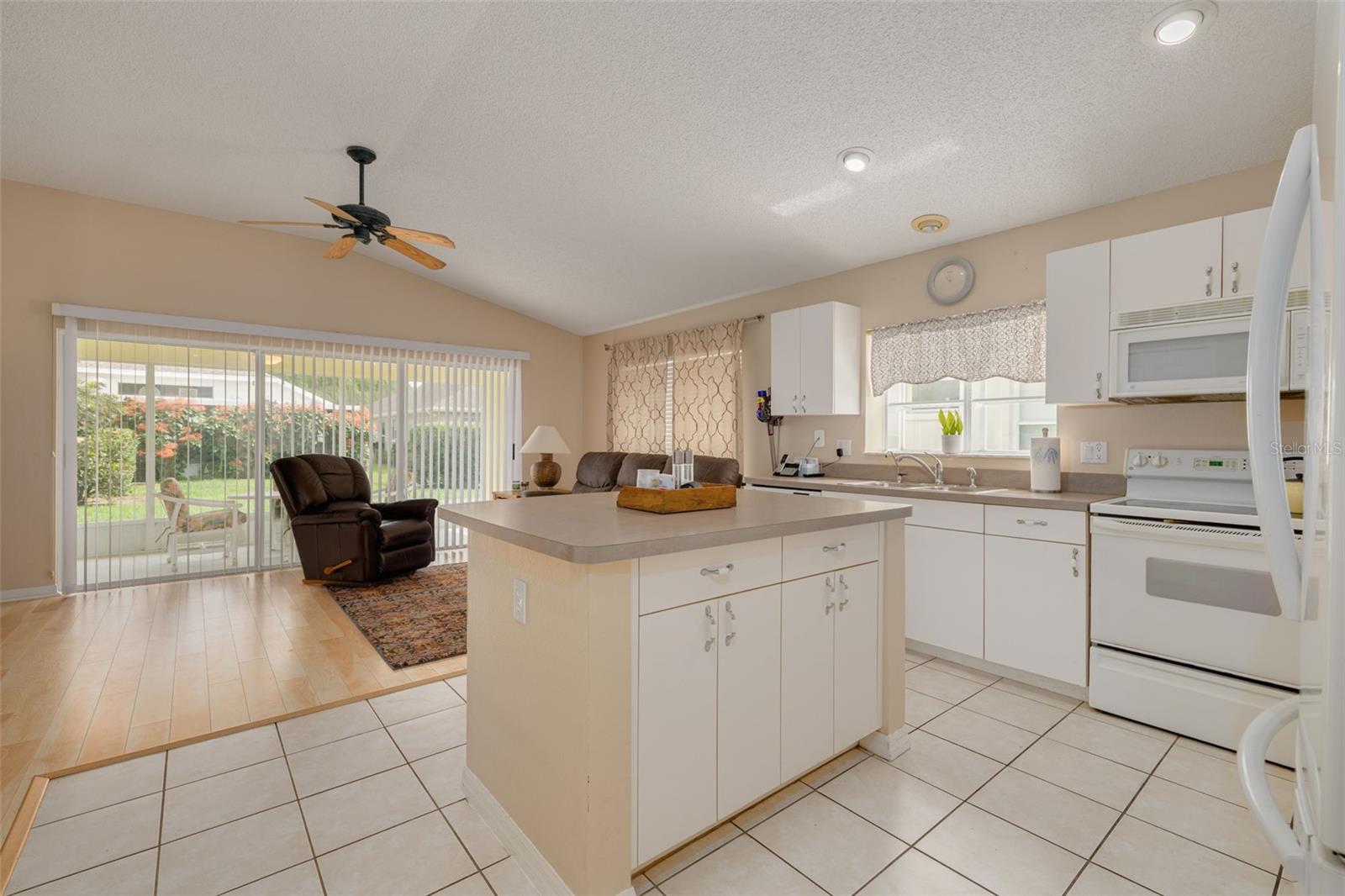 7843 Craighurst Loop Property Photo 9