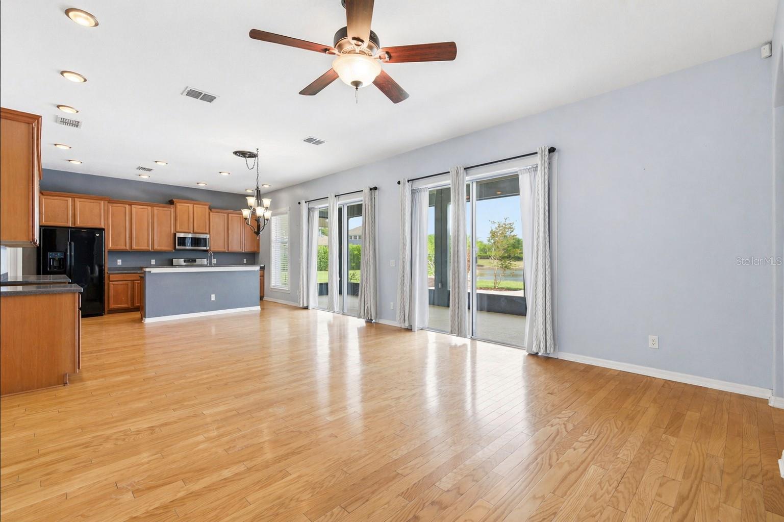 20629 Wild Plum Ct Property Photo 12