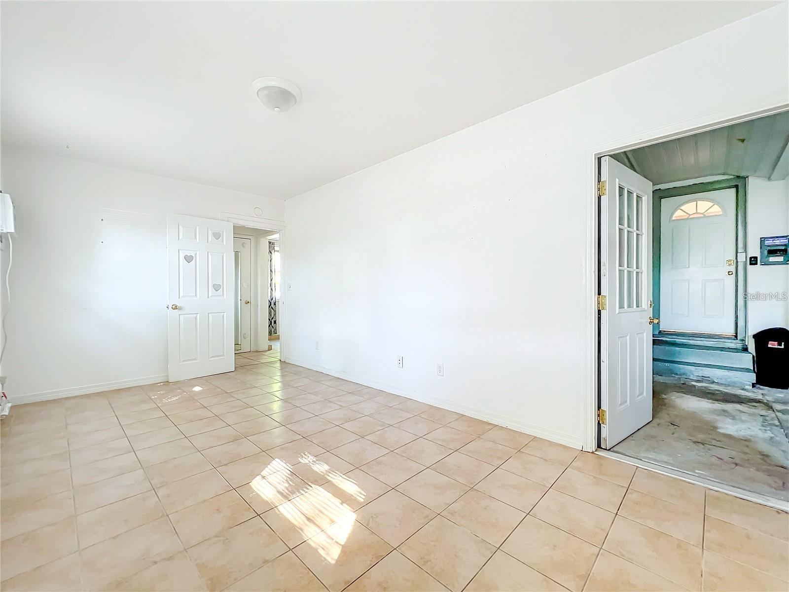 25 E Chesley Ave Property Photo 26
