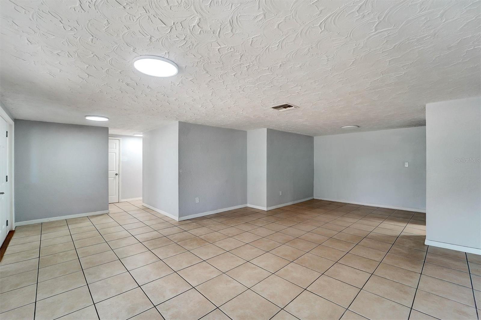 5344 Nancy Ln Property Photo 6