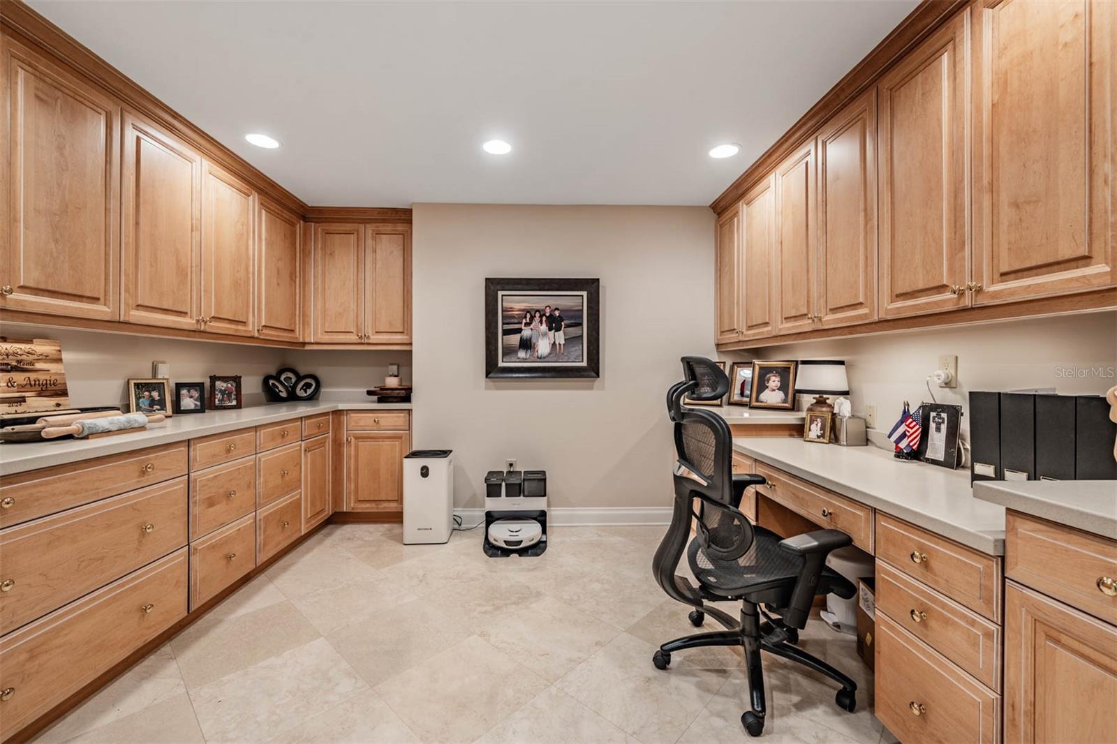 18707 Pepper Pike Property Photo 42