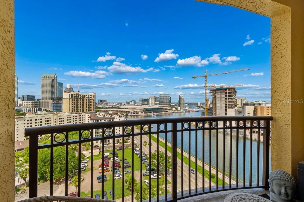345 Bayshore Blvd #1510 Property Photo 7