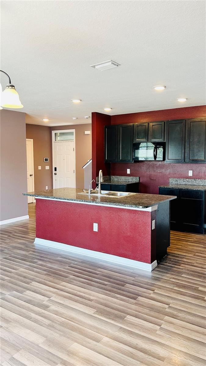 11152 Leland Groves Dr Property Photo 9