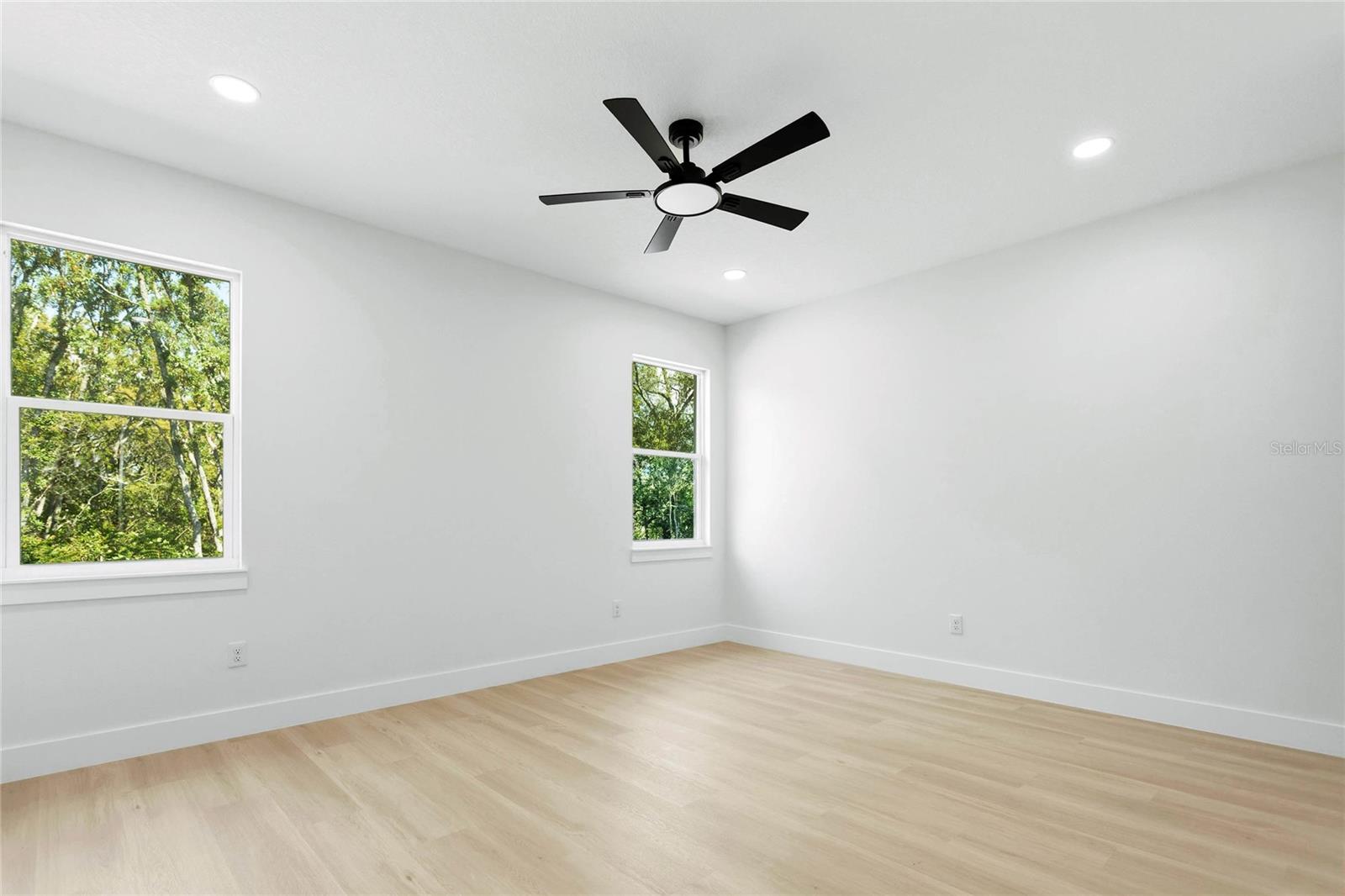 126 Canby Cir Property Photo 15
