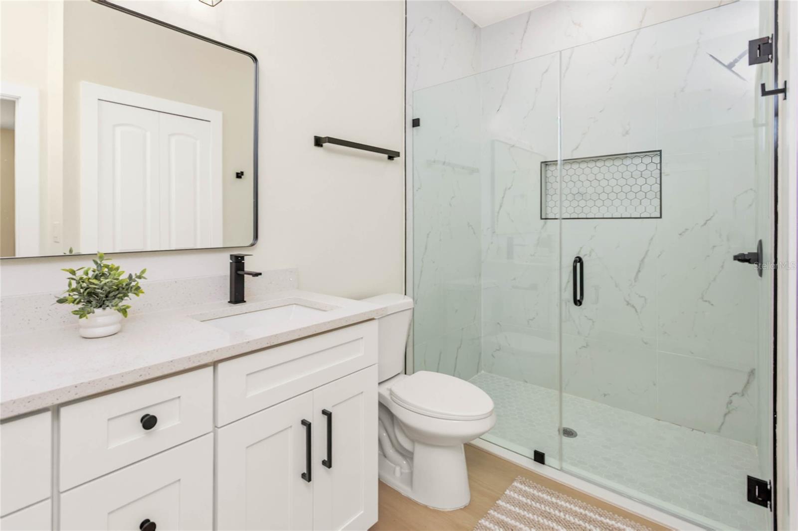 126 Canby Cir Property Photo 19