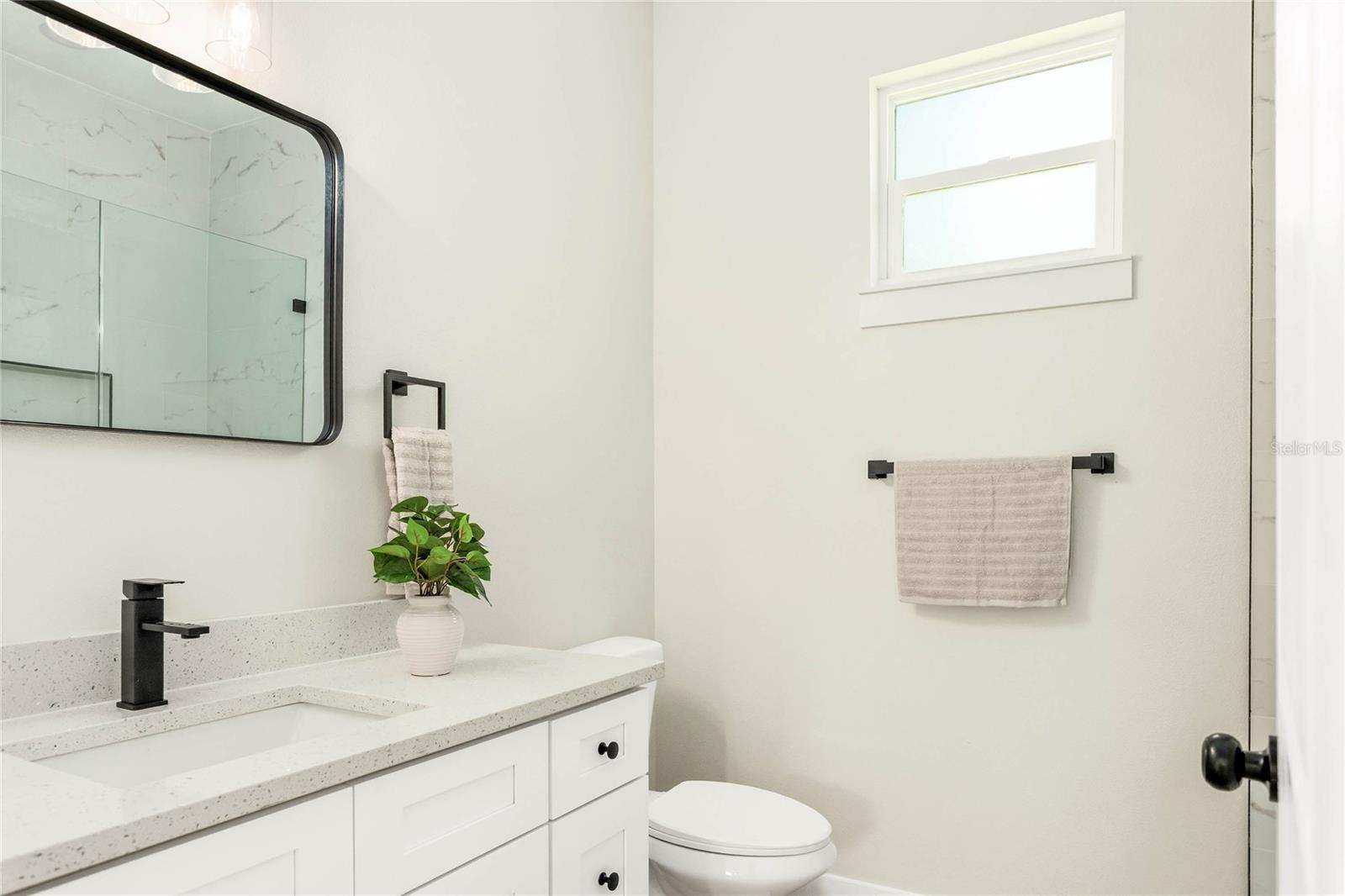 126 Canby Cir Property Photo 22