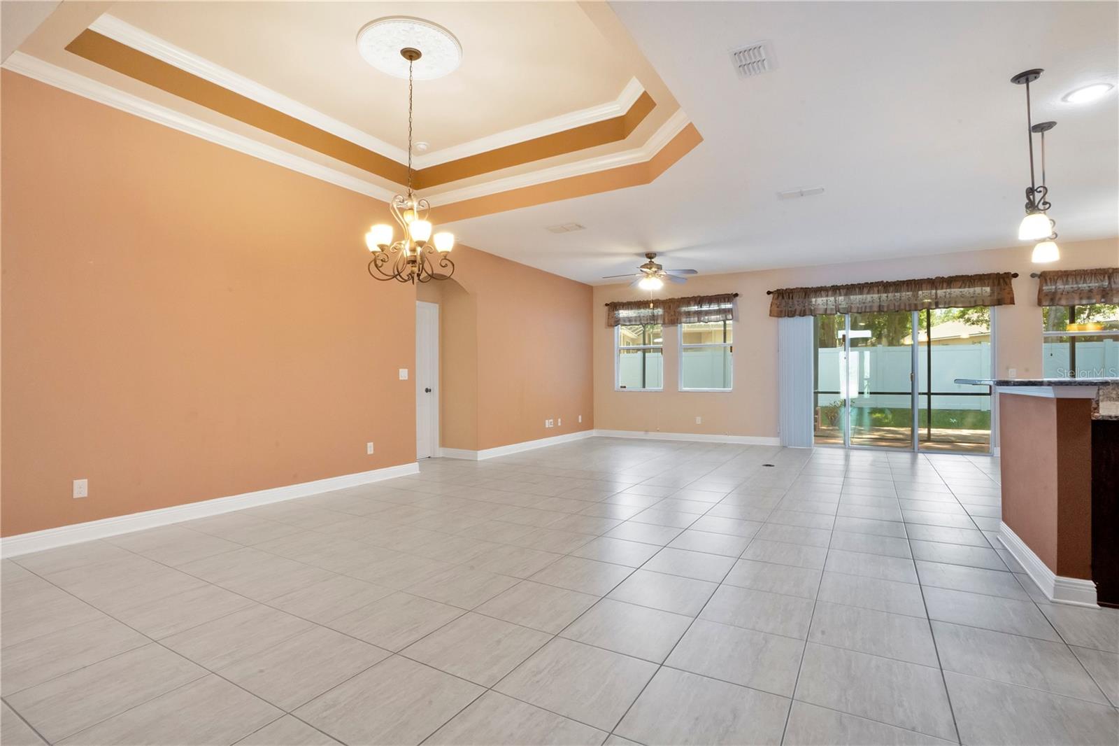 2210 Valterra Vista Way Property Photo 5