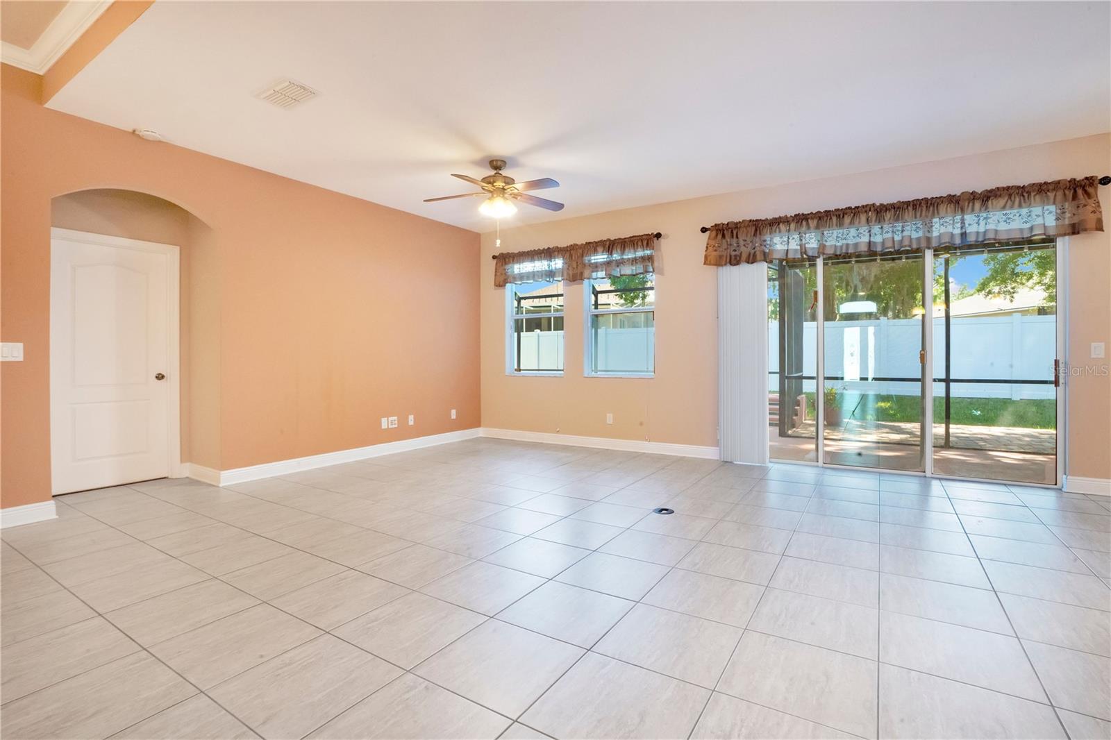 2210 Valterra Vista Way Property Photo 8