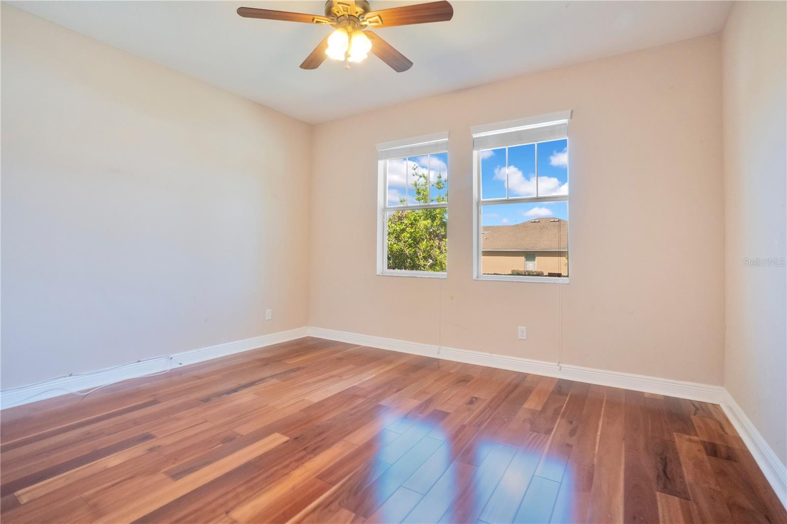 2210 Valterra Vista Way Property Photo 37
