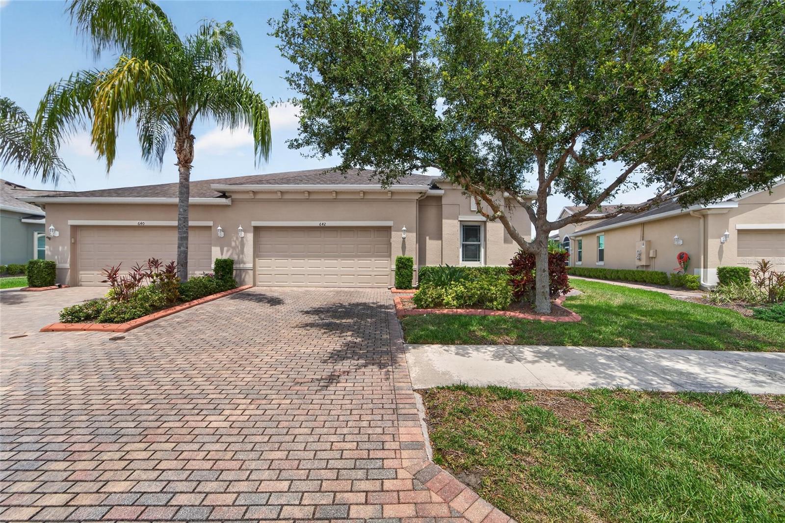642 CHIPPER DR Property Photo 1