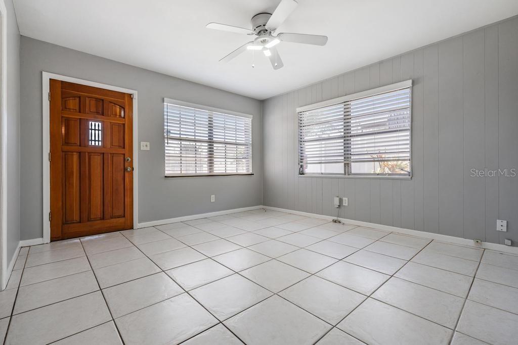 2709 W Abdella St Property Photo 7