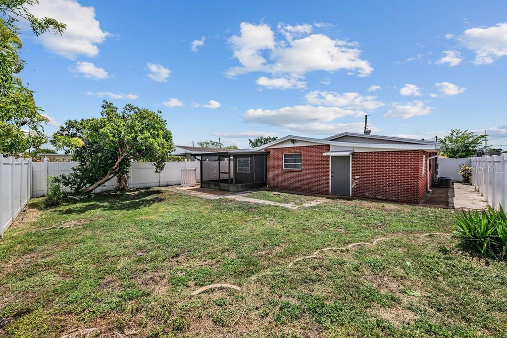 2709 W Abdella St Property Photo 23