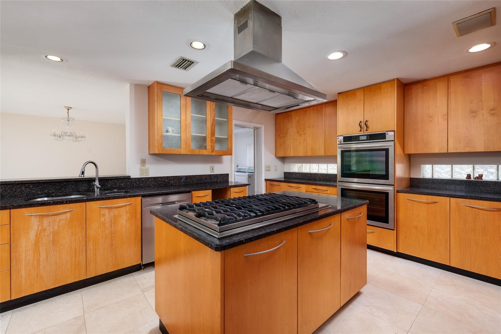 300 Brightwaters Blvd Ne Property Photo 15