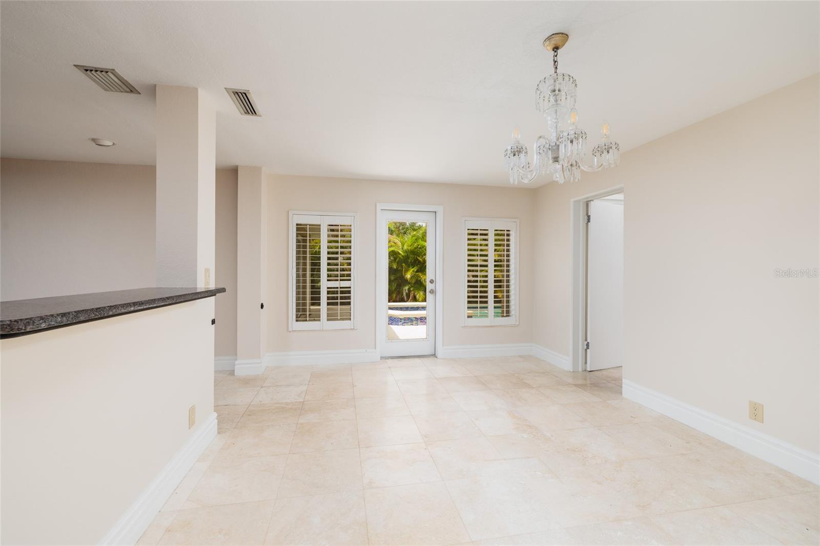 300 Brightwaters Blvd Ne Property Photo 18