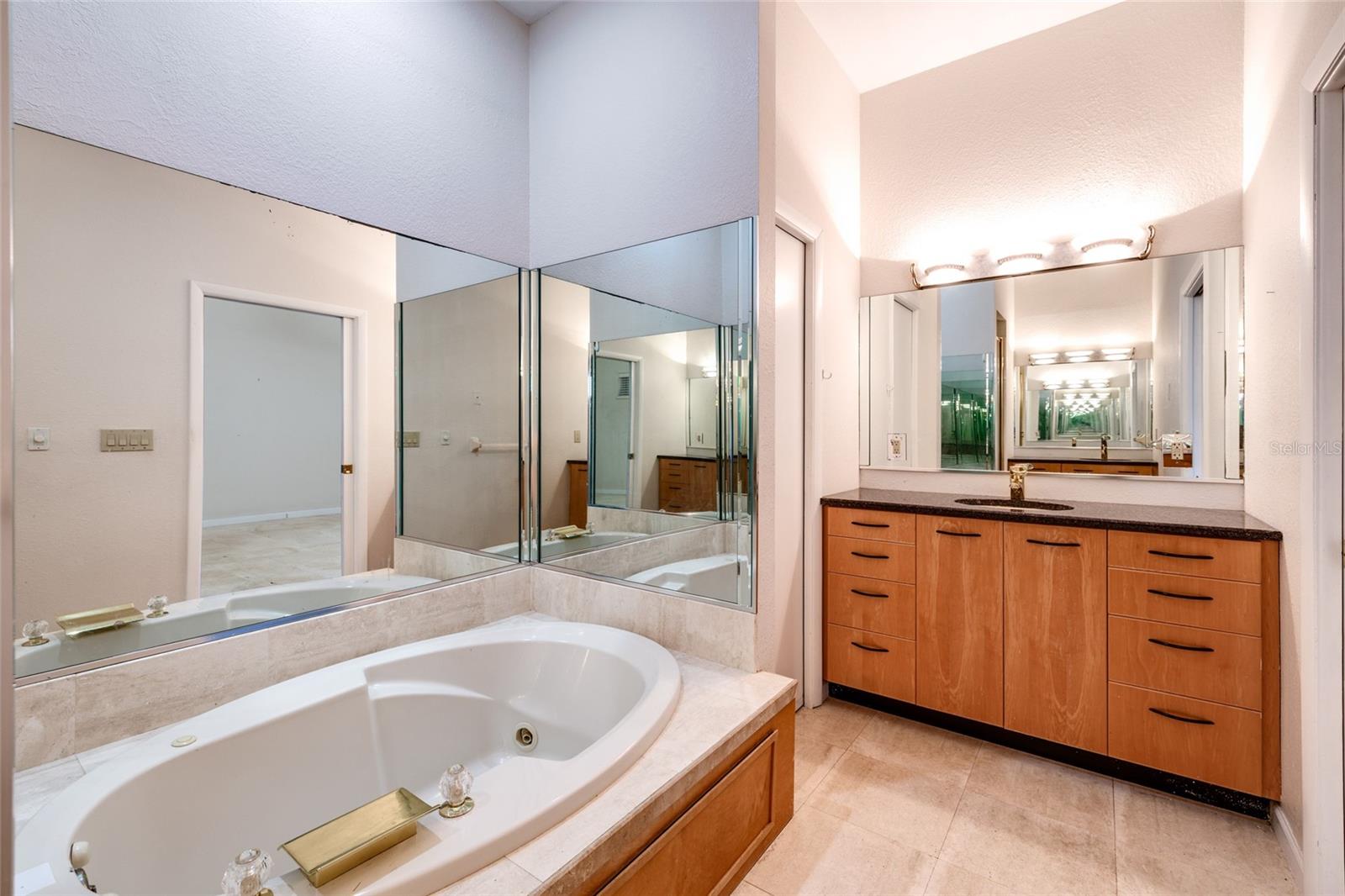 300 Brightwaters Blvd Ne Property Photo 26