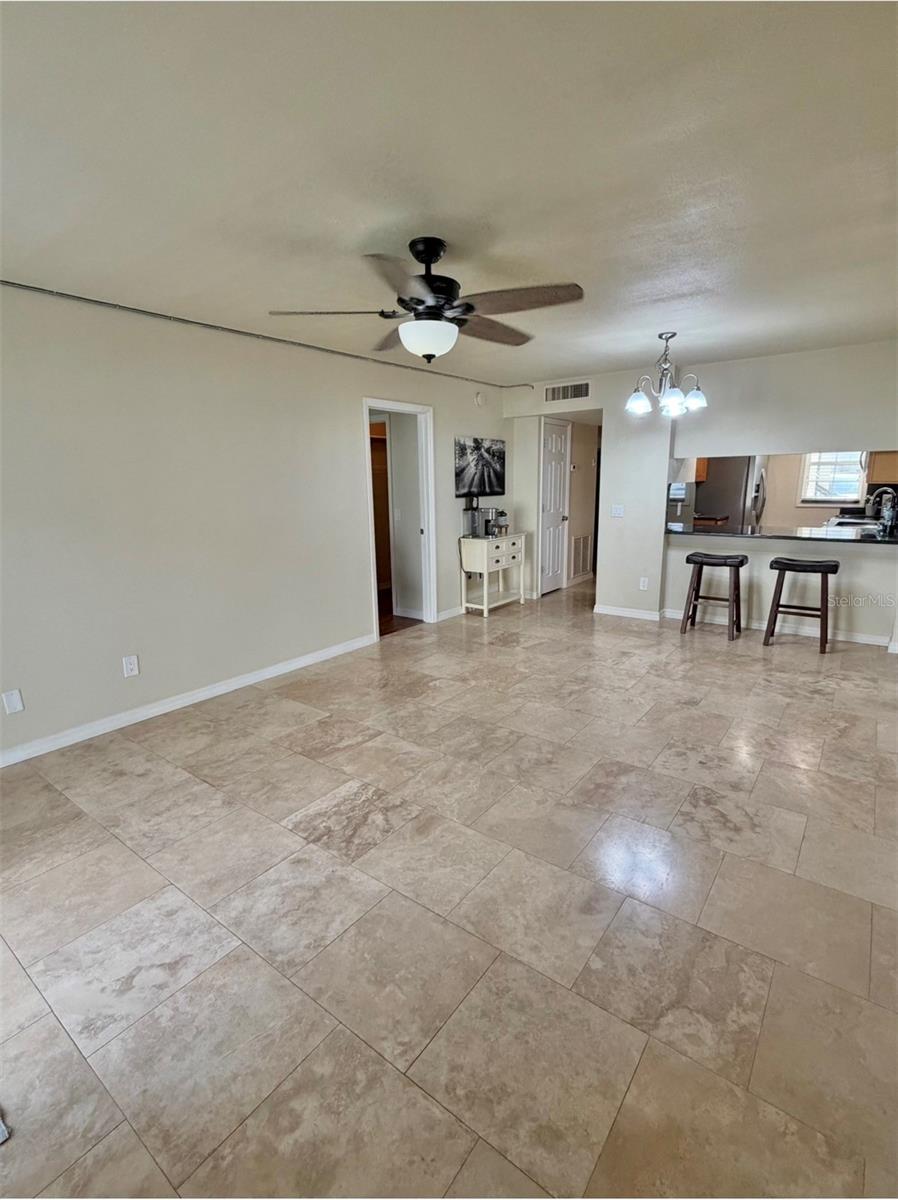3815 N Oak Dr #g71 Property Photo 5
