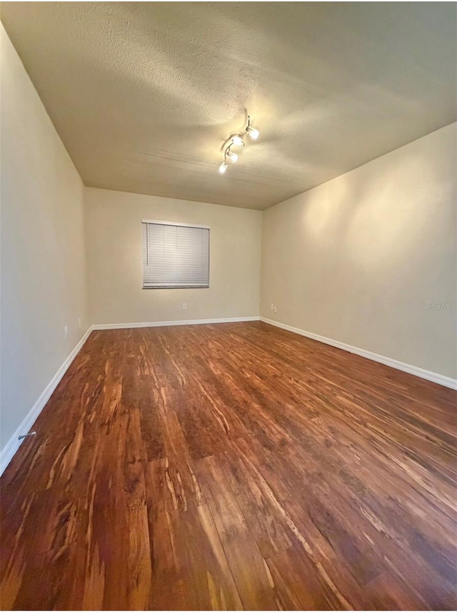 3815 N Oak Dr #g71 Property Photo 24