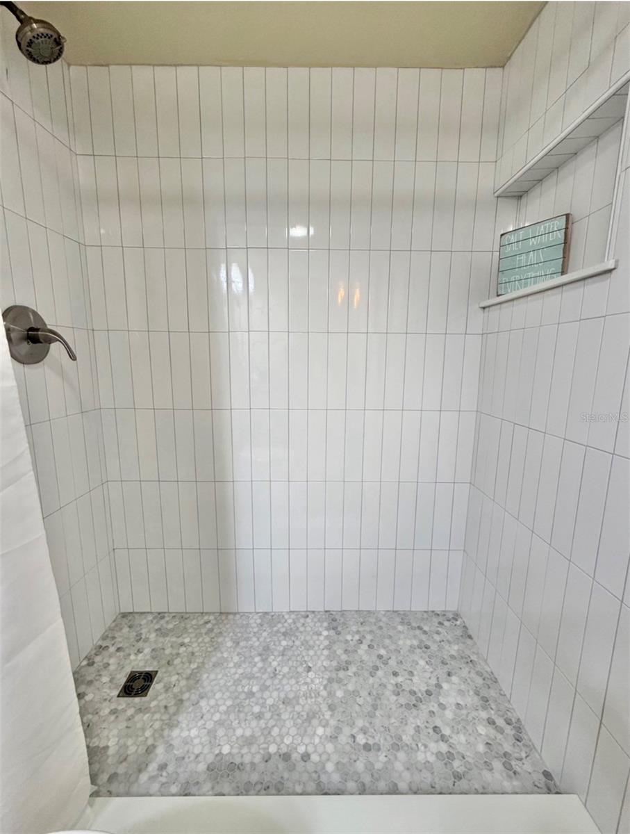3815 N Oak Dr #g71 Property Photo 29