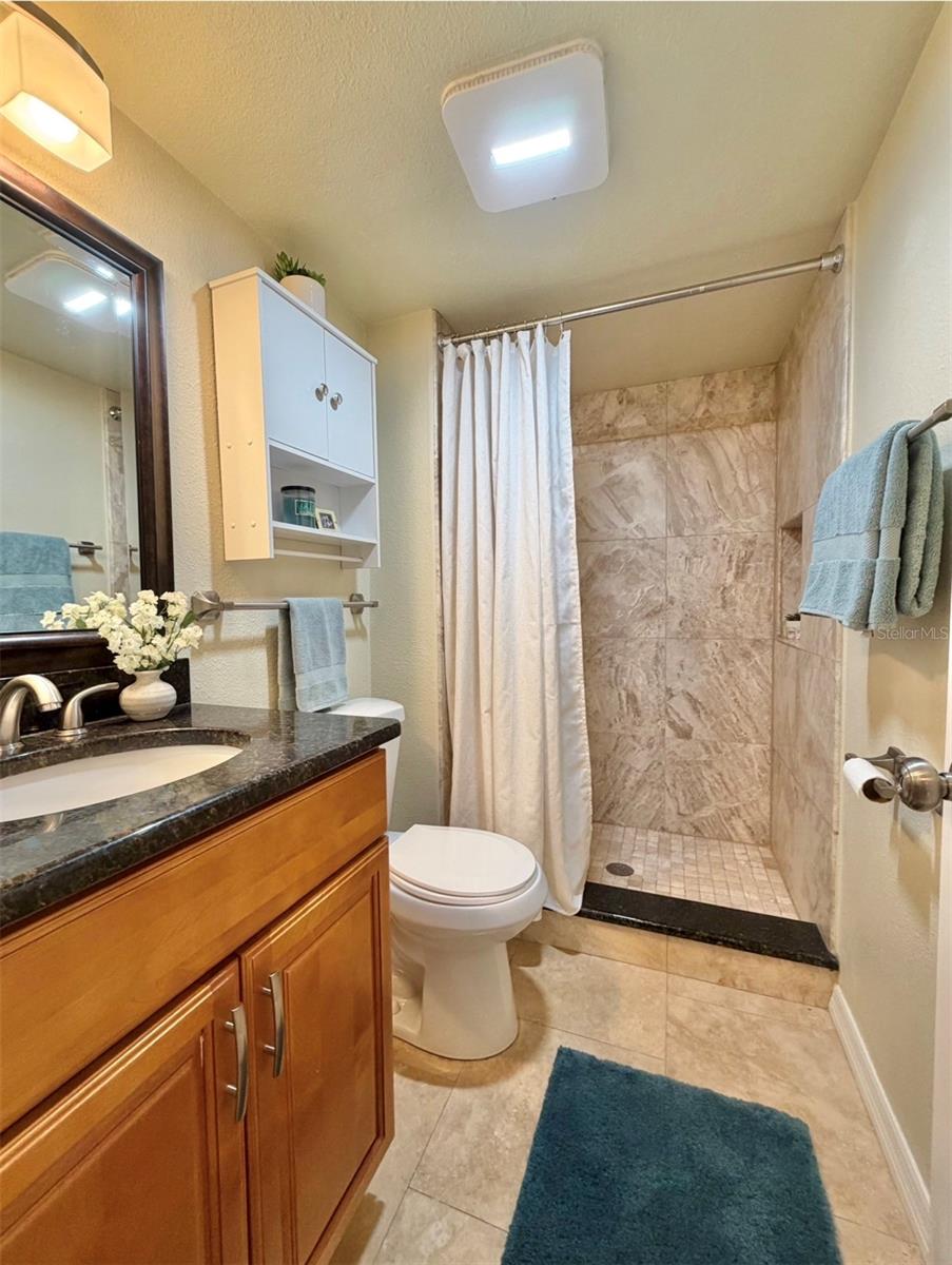 3815 N Oak Dr #g71 Property Photo 33