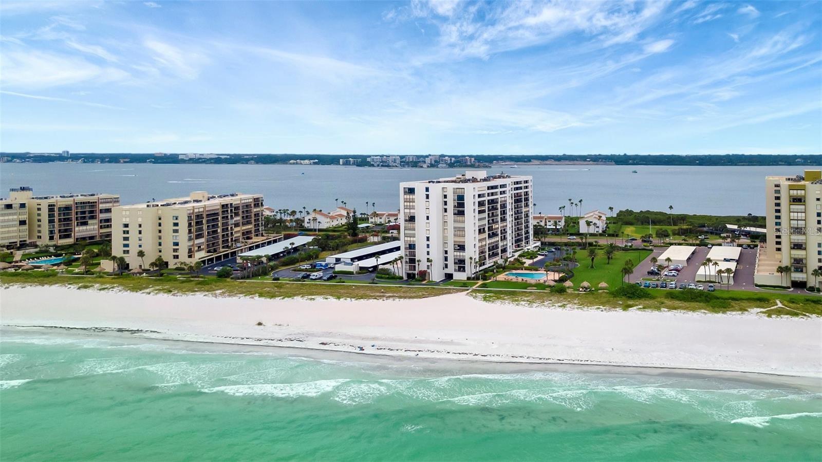 1460 Gulf Blvd #308 Property Photo 2