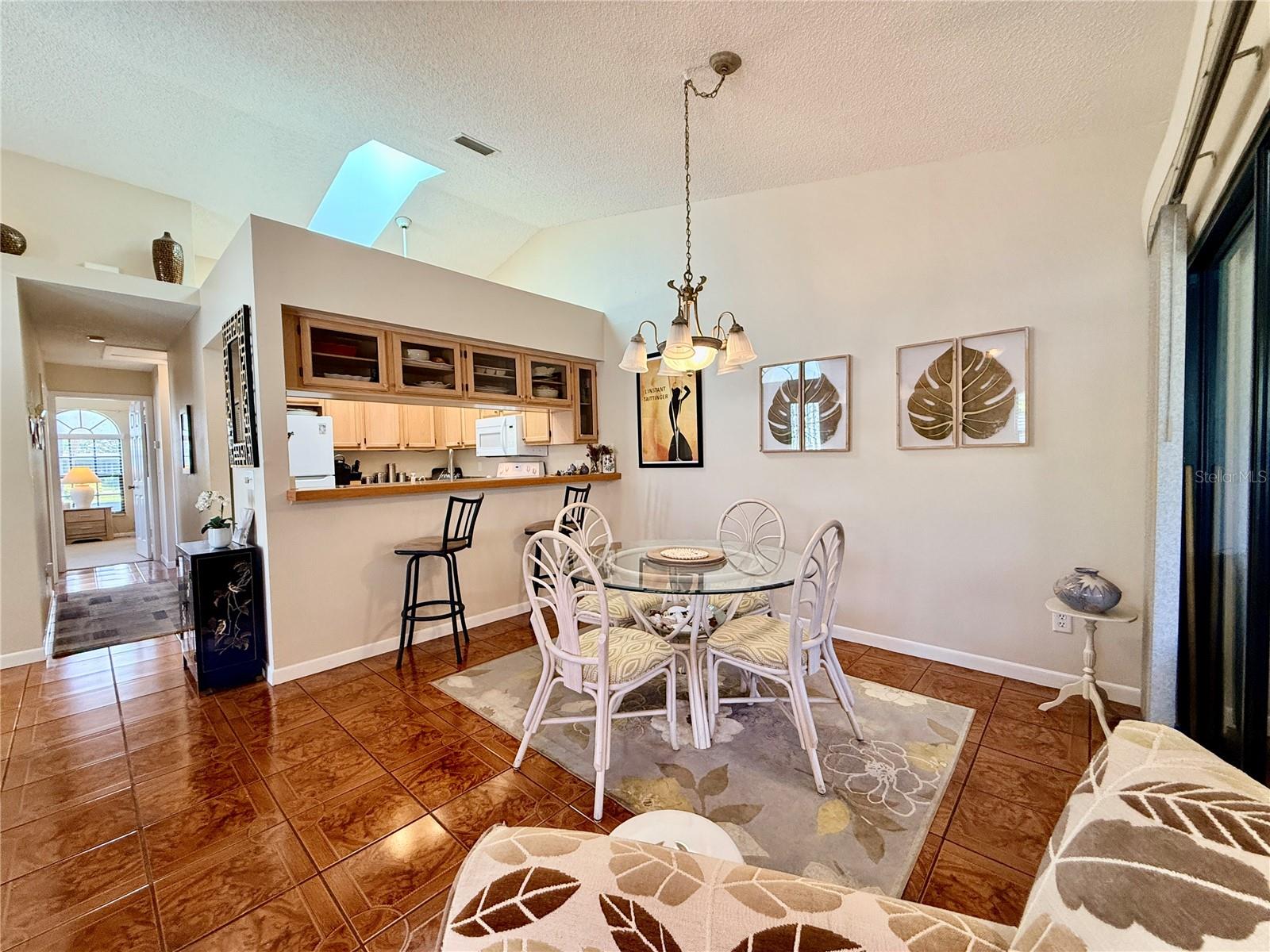 2749 Countryside Blvd #14 Property Photo 7