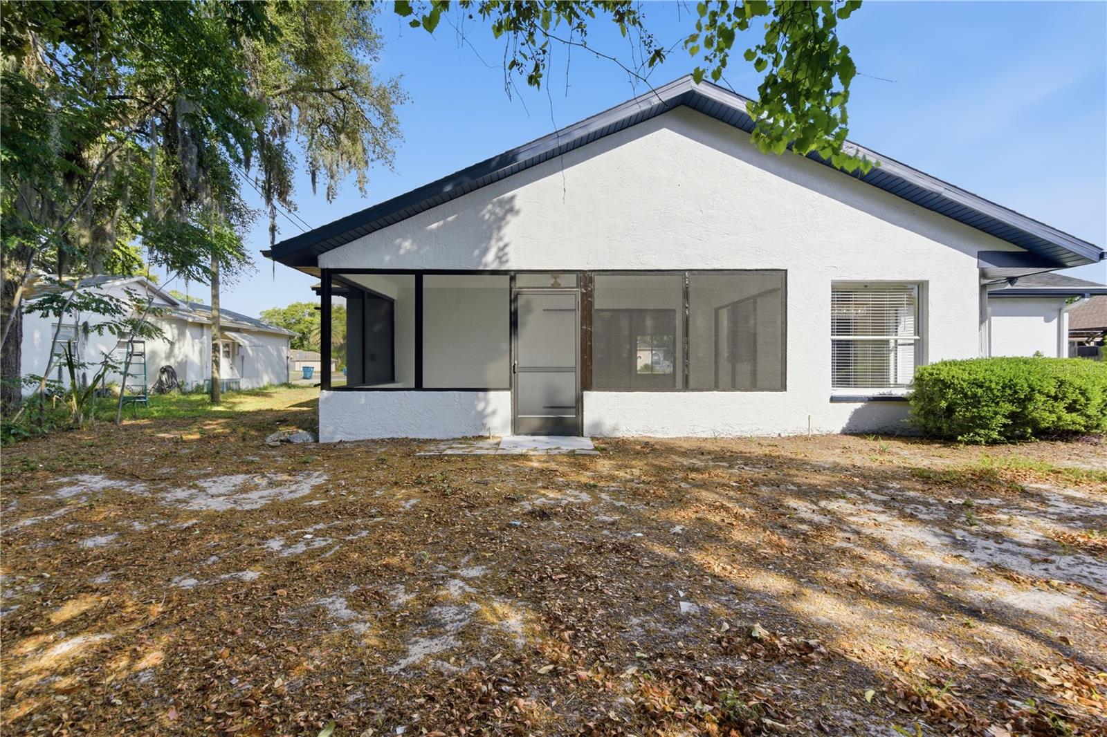 1215 Waterfall Dr Property Photo 42