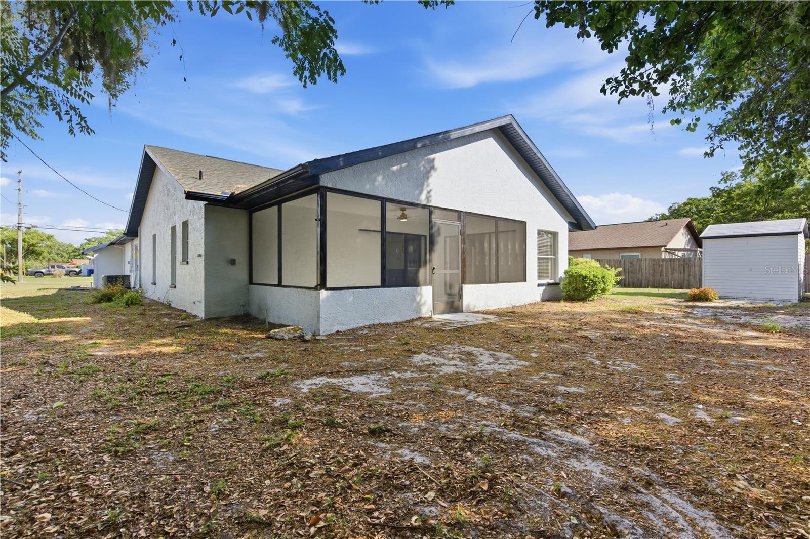 1215 Waterfall Dr Property Photo 43
