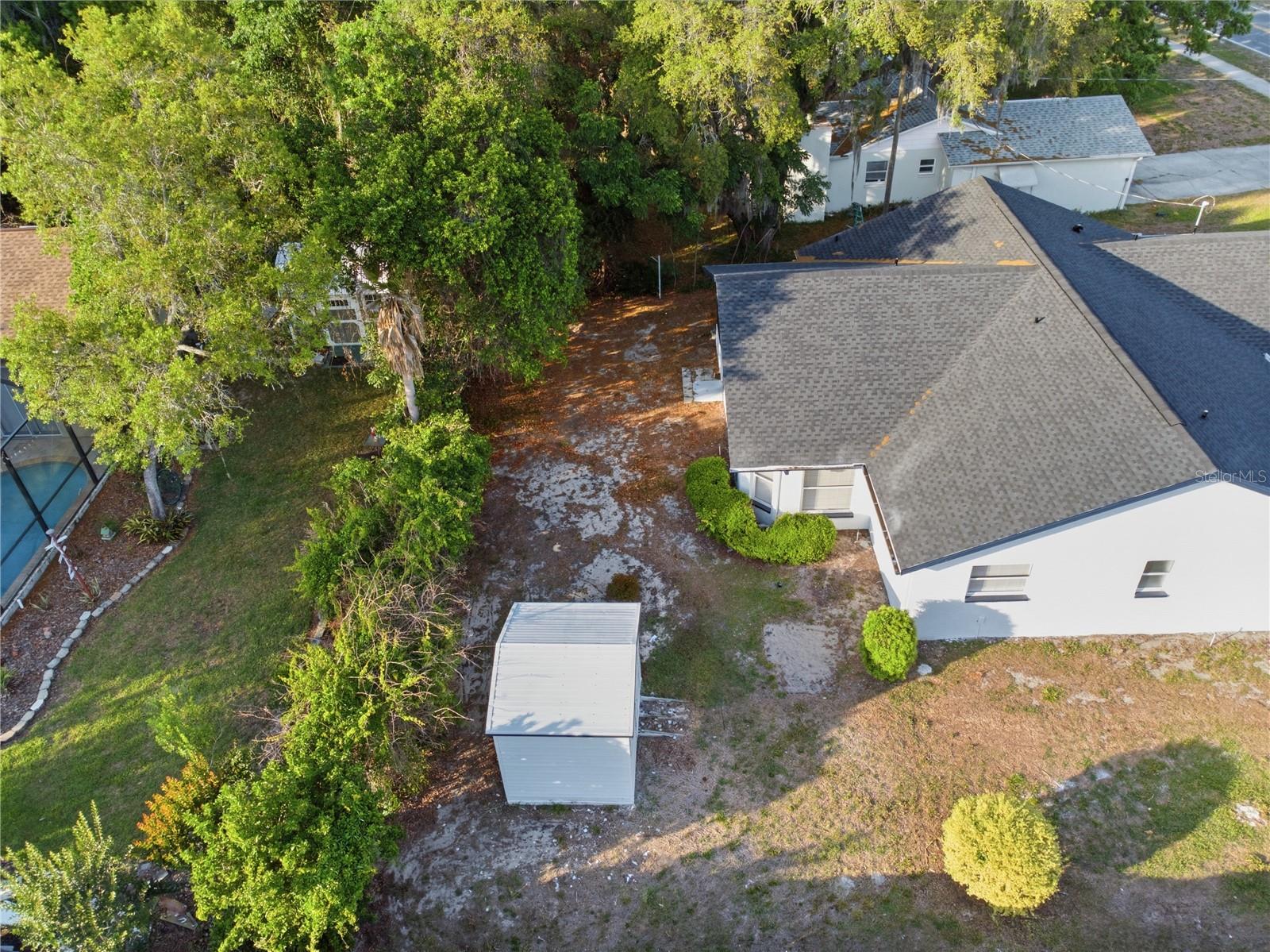 1215 Waterfall Dr Property Photo 45