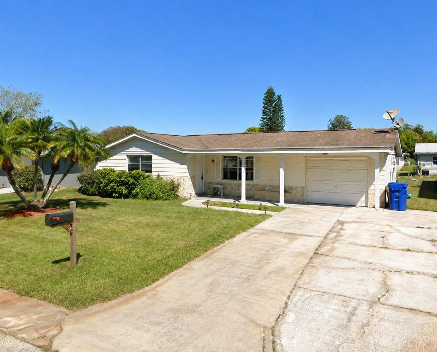 7907 Yucca Dr Property Photo 1