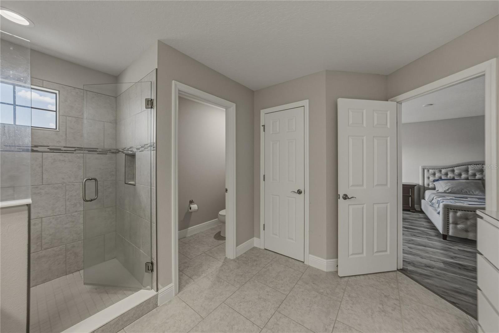 14633 Red Castle Ave Property Photo 33