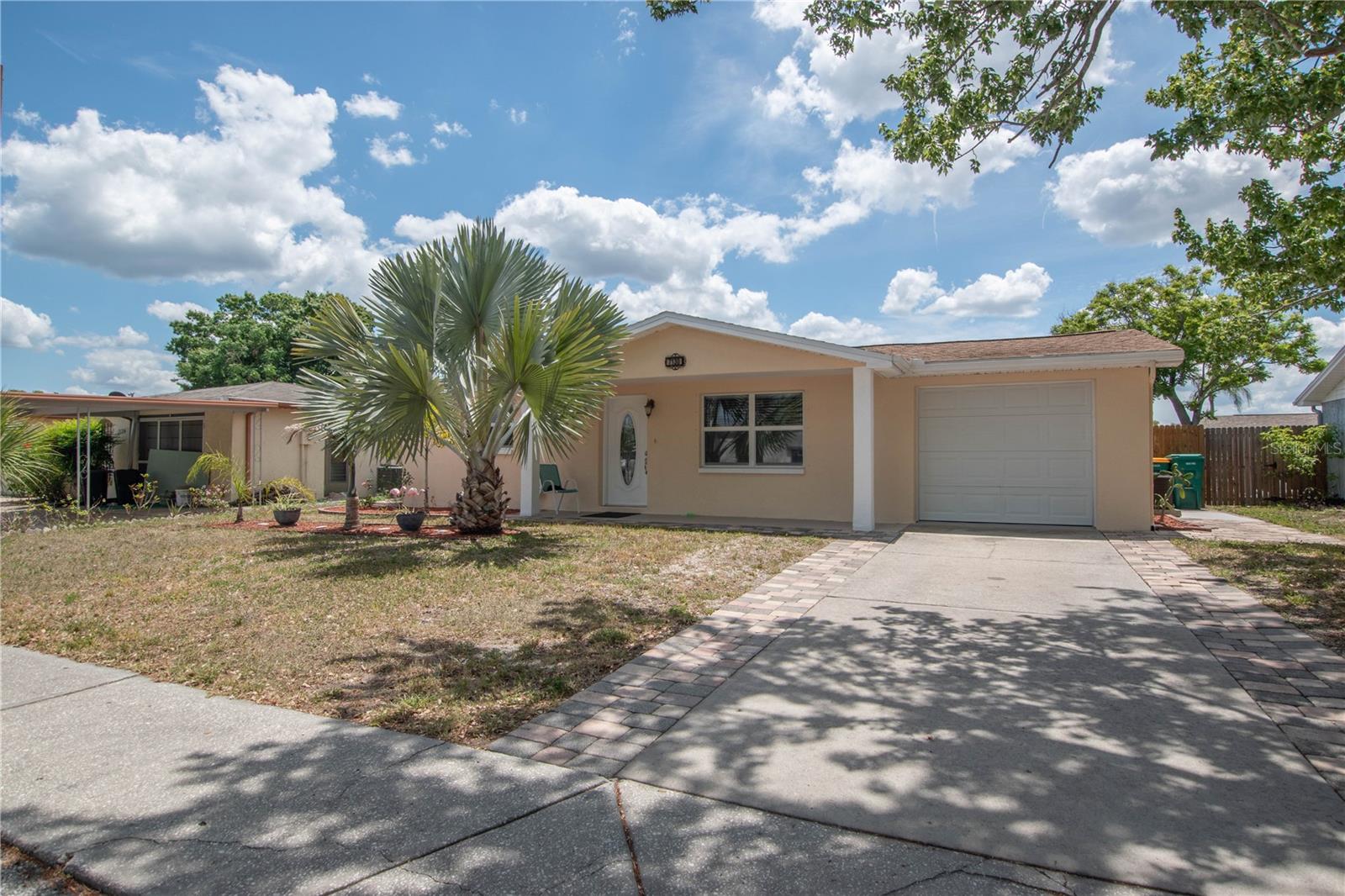 7130 Castanea Dr Property Photo 1
