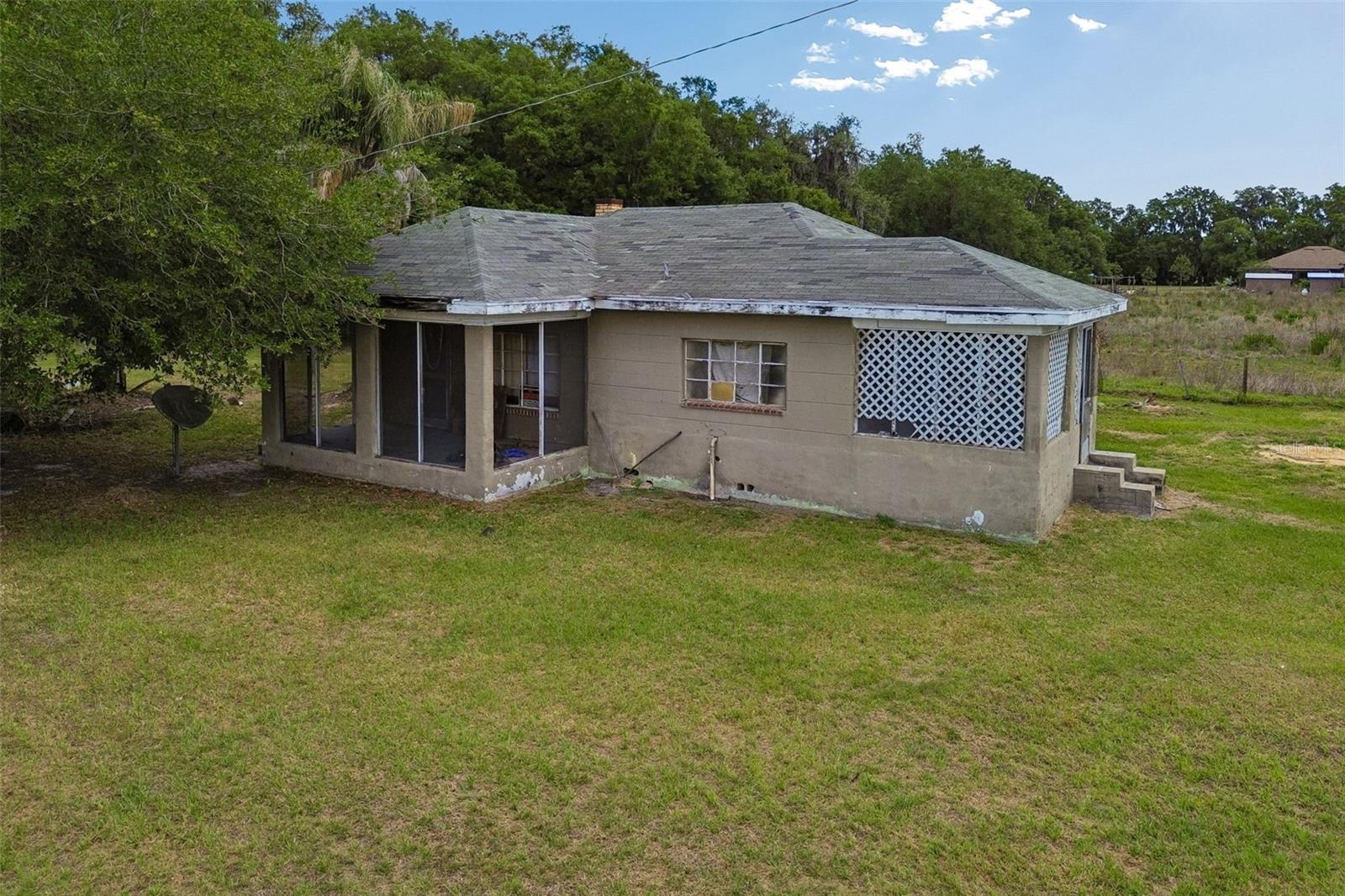 2413 Ed Brown Ln Property Photo 12