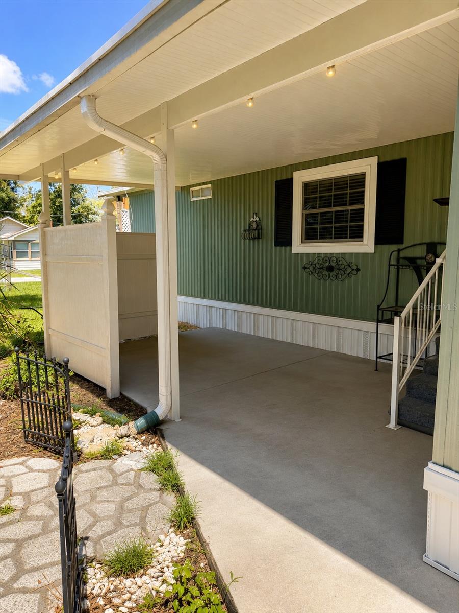 29030 Forbes St Property Photo 4
