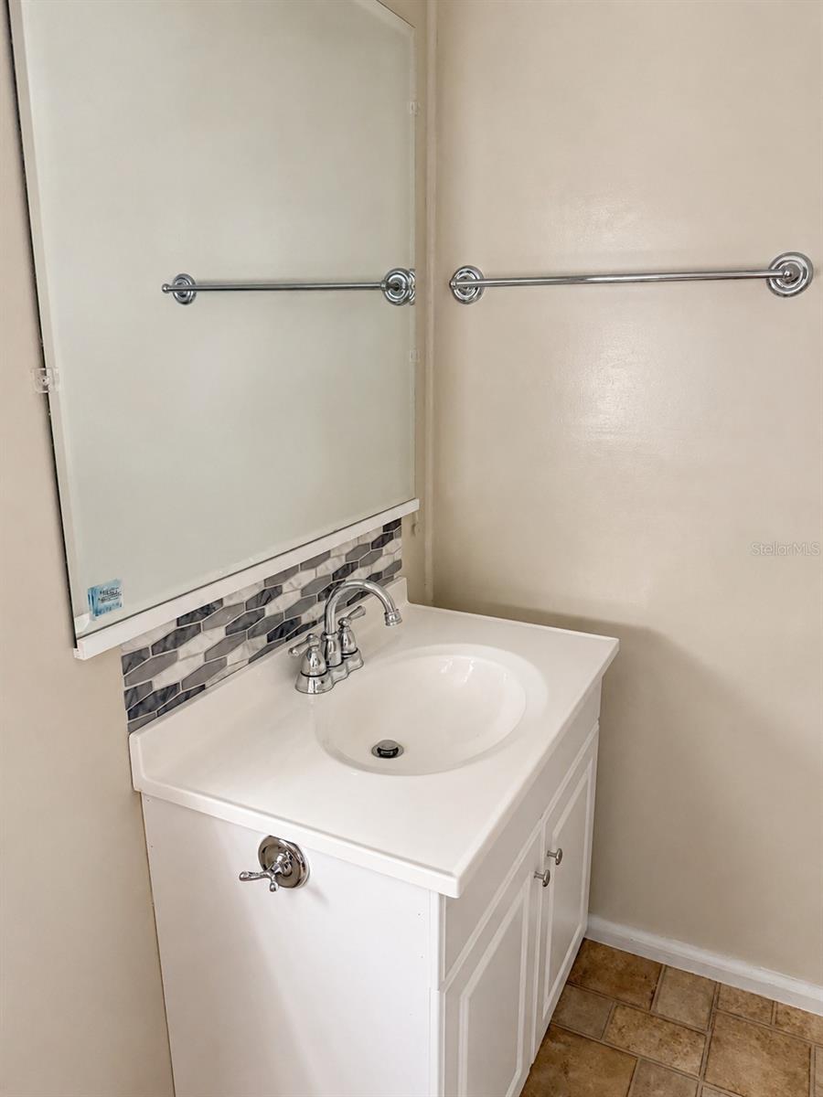 29030 Forbes St Property Photo 18